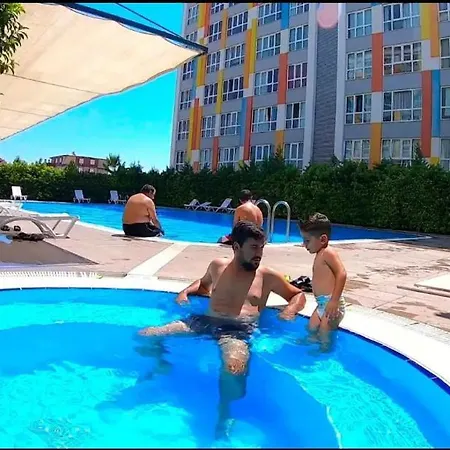 Legoland Complex Pool, Security Daire
